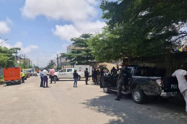UPDATE: FOUR PERSONS HAVE BEEN CONFIRMED DEAD, AT THE COLLAPSED UNCOMPLETED SEVEN-STOREY BUILDING AT OBA ABIODUN ONIRU STREET, ONIRU ESTATE, LEKKI, LAGOS 