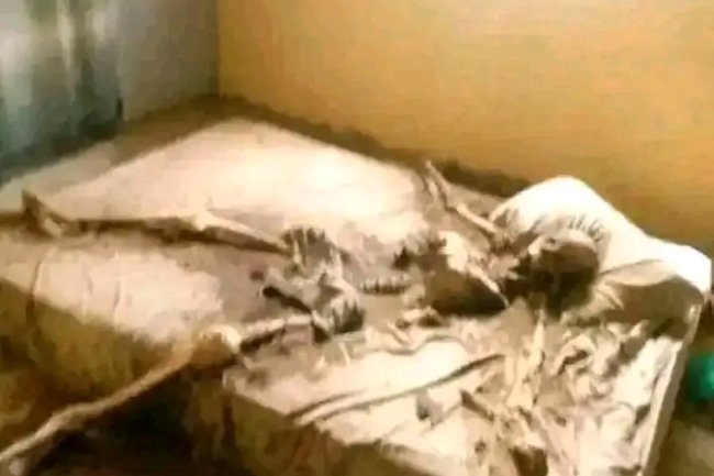 RESIDENTS IN SHOCK AS REMNANTS OF A DECOMPOSED BODY OF A MAN WERE FOUND IN THE BEDROOM OF HIS HOUSE IN IBADAN AFTER FOUR YEARS