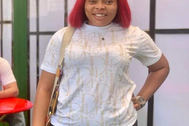 SAD AS NIGERIAN LADY MOCKS HER SISTER-IN-LAW FOR NOT GIVING BIRTH TO A MALE CHILD AFTER 5 GIRLS 