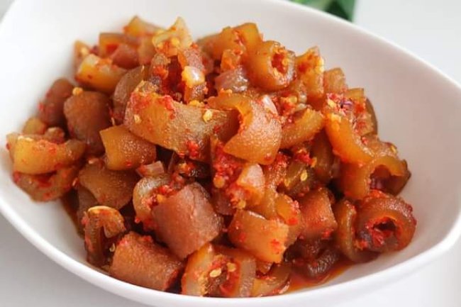 SEVEN REASONS TO AVOID EATING PONMO