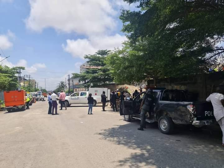 UPDATE: FOUR PERSONS HAVE BEEN CONFIRMED DEAD, AT THE COLLAPSED UNCOMPLETED SEVEN-STOREY BUILDING AT OBA ABIODUN ONIRU STREET, ONIRU ESTATE, LEKKI, LAGOS 