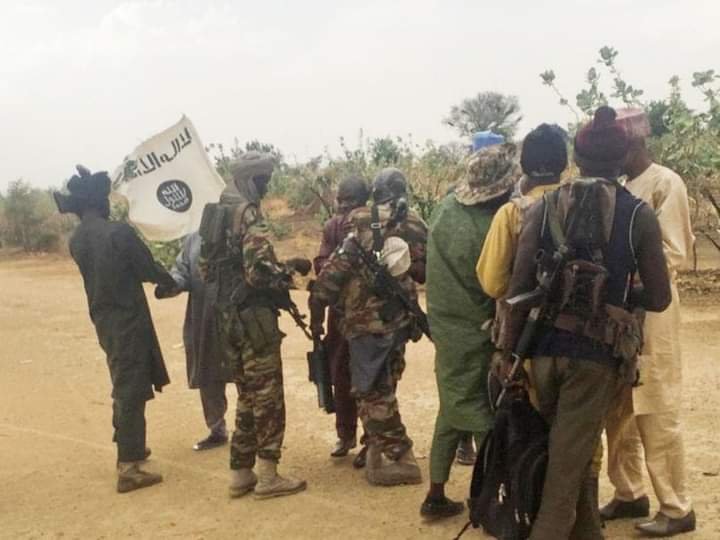 HUNDREDS OF BOKO HARAM FIGHTERS FLEE TO NEW LOCATION