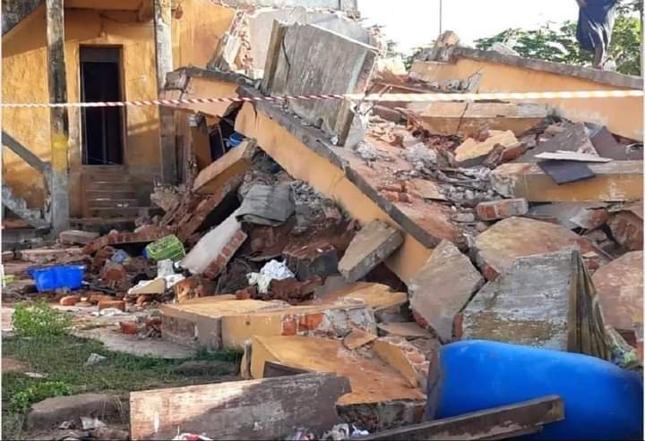 LAGOS SCHOOL FENCES COLLAPSE LEAVES TWO CHILDREN DEAD 