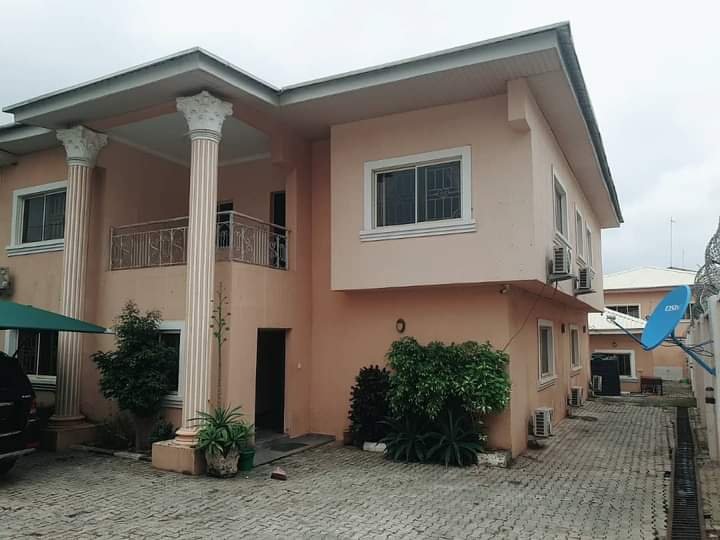 ANAMBRA REP DONATES PROPERTY TO TINUBU/SHETTIMA SUPPORT GROUP