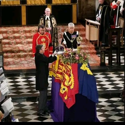 QUEEN'S COFFIN LOWERED INTO ST GEORGE'S CHAPEL VAULT TO LIE BESIDE HER BELOVED PHILIP AND PARENTS