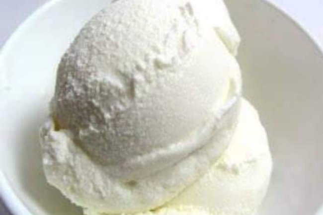 HOW TO MAKE ICE CREAM AT HOME