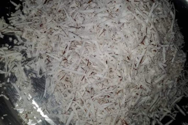 HOW TO MAKE COCONUT CHIPS