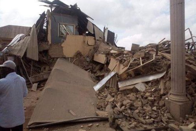 GOODS DESTROYED AS THREE-STOREY BUILDING COLLAPSES IN IBADAN