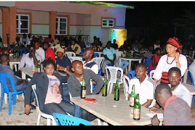 CAN A WOMAN WHO RUNS BEER PARLOR BUSINESS STILL BE FAITHFUL TO HER HUSBAND? 