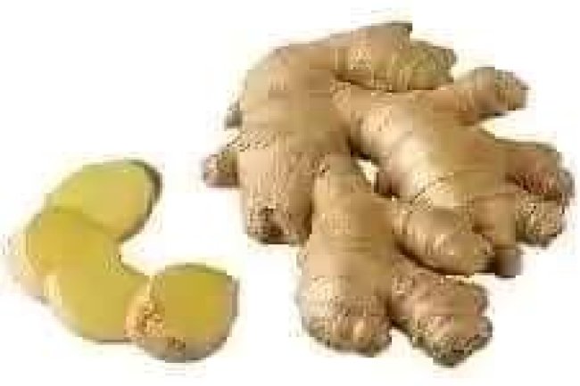 REMEDY FOR SORE THROAT WITH THE USE OF GINGER, HONEY AND LEMON