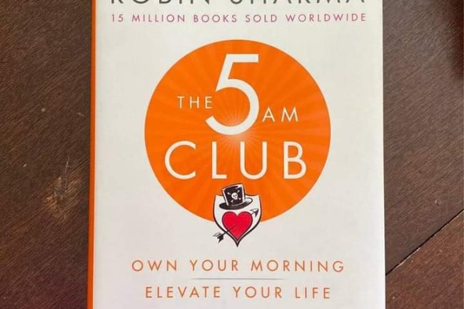10 LESSONS FROM THE BOOK “THE 5AM CLUB”