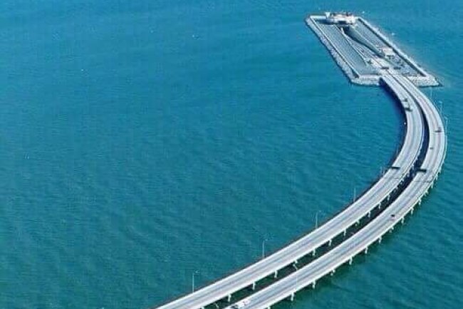 AMAZING INFRASTRUCTURE: SEE THE FANTASTIC ARCHITECTURAL ØRESUND BRIDGE CONNECTING SWEDEN AND DENMARK 
