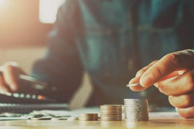 HARD INVESTMENTS TO BE A BILLIONAIRE