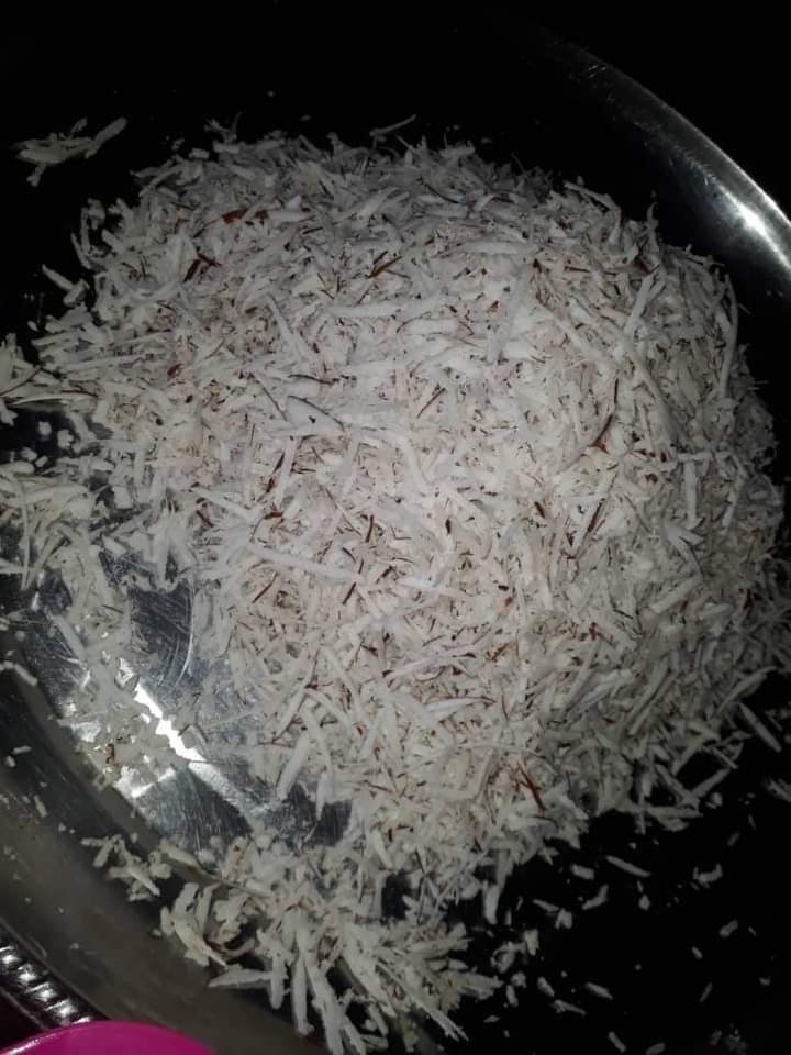 HOW TO MAKE COCONUT CHIPS