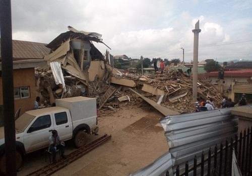 GOODS DESTROYED AS THREE-STOREY BUILDING COLLAPSES IN IBADAN