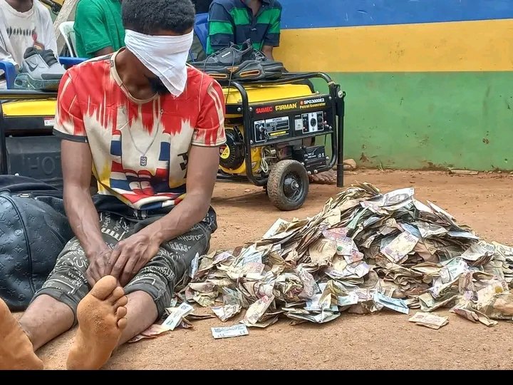 POLICE PARADES "OFFERING VAULT THIEF" WHO MADE WAY WITH 600,150 THOUSAND NAIRA IN EKITI