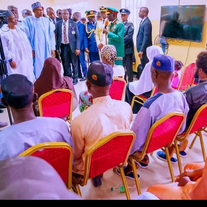 PRESIDENT BUHARI VISITS FREED TRAIN PASSENGERS IN KADUNA