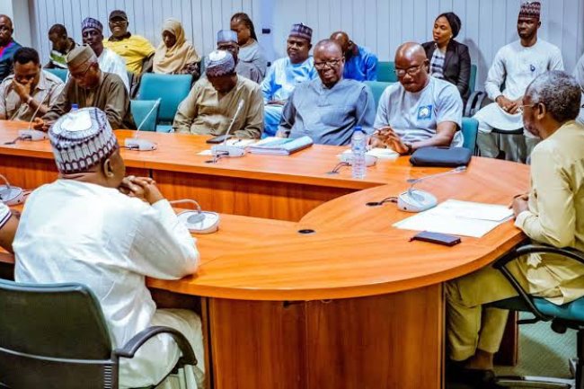 ASUU REJECTS HALF SALARY PAID BY FG, SET TO MEET SOON