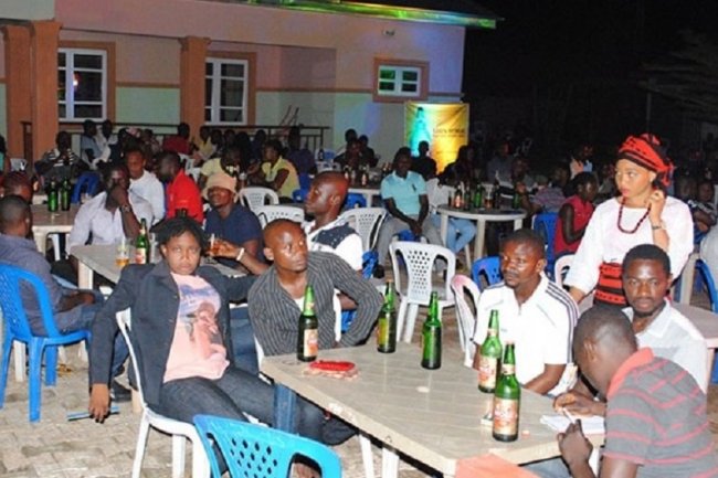 ABOUT THIS MARRIAGE, I'VE HAD ENOUGH. A WOMAN RESPONDS AFTER DISCOVERING HER HUSBAND IN A BAR WITH A WOMAN