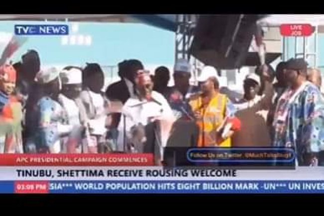 TINUBU MISTAKENLY PRAYS FOR PDP AT THE FLAG OFF OF HIS PRESIDENTIAL RALLY IN JOS (VIDEO)