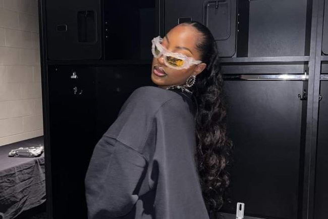 TEMS BREAKS RECORD TO EMERGE BEST NEW ACT AT SOUL TRAIN AWARDS