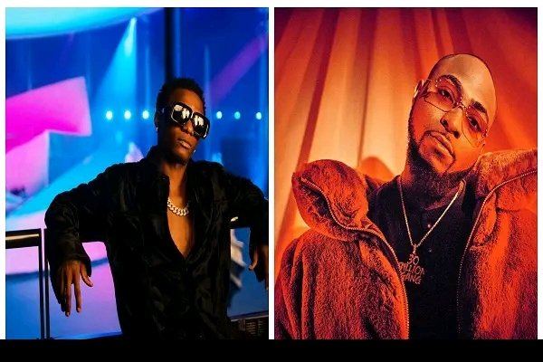 WIZKID GIVES DAVIDO SHOUT OUT ON STAGE