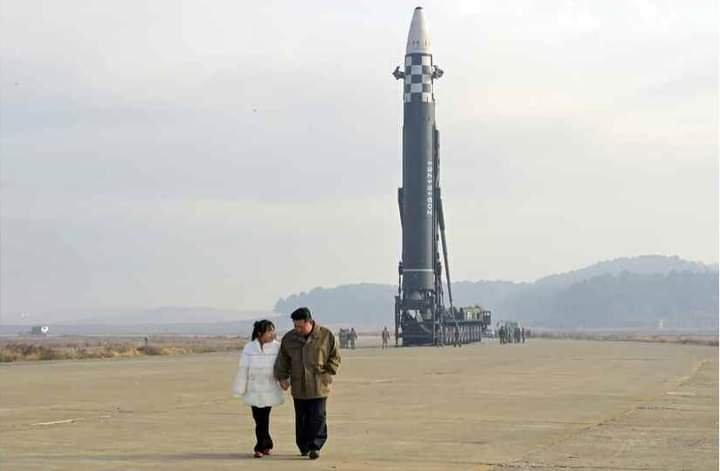 PHOTOS: KIM JONG UN STEPS OUT WITH DAUGHTER FOR MISSILE LAUNCH 