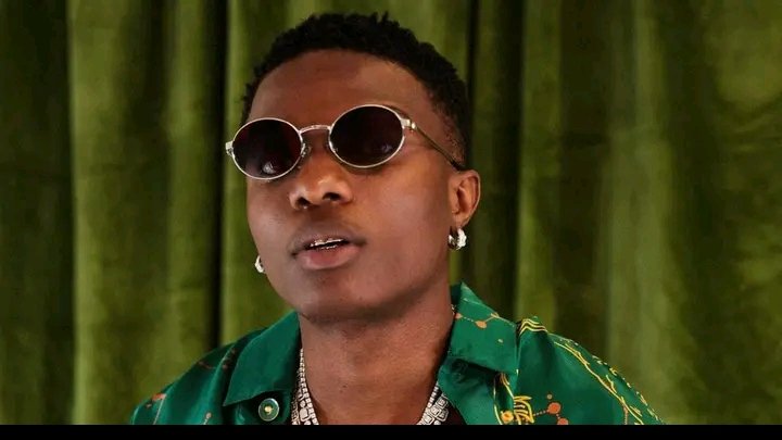 SINGER WIZKID UNFOLLOWS CELEBS, FANS ON INSTAGRAM