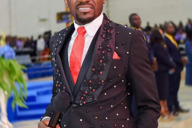 DON’T GIVE MONEY TO ANY LADY THIS CHRISTMAS – APOSTLE SULEMAN TELLS NIGERIAN MEN 