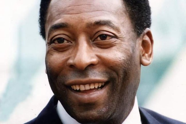 BRAZILIAN FOOTBALL LEGEND PELÉ LOSES FIGHT AGAINST CANCER, SAYS GOODBYE AT AGE 82