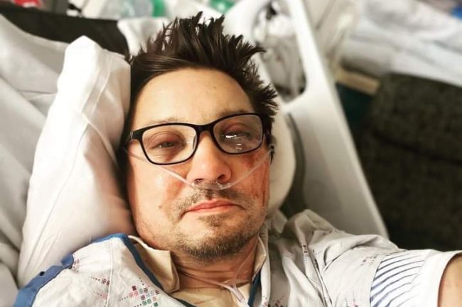 AVENGERS STAR, JEREMY RENNER, THANKS FANS FROM HOSPITAL BED