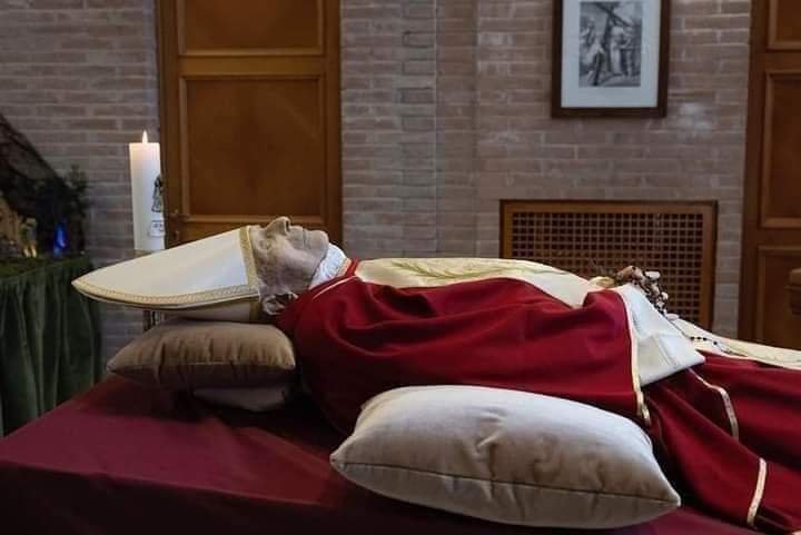 LATE POPE BENEDICT LIES IN HOME CHAPEL 