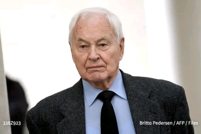 EAST GERMANY LAST COMMUNIST PREMIER, HANS MODROW, IS DEAD