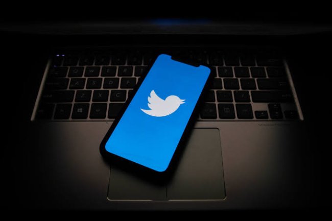 Twitter to charge users for text-message authentication