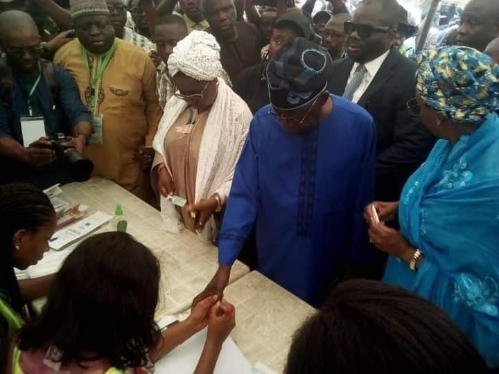 PHOTOS: TINUBU CASTS HIS VOTE IN LAGOS STATE