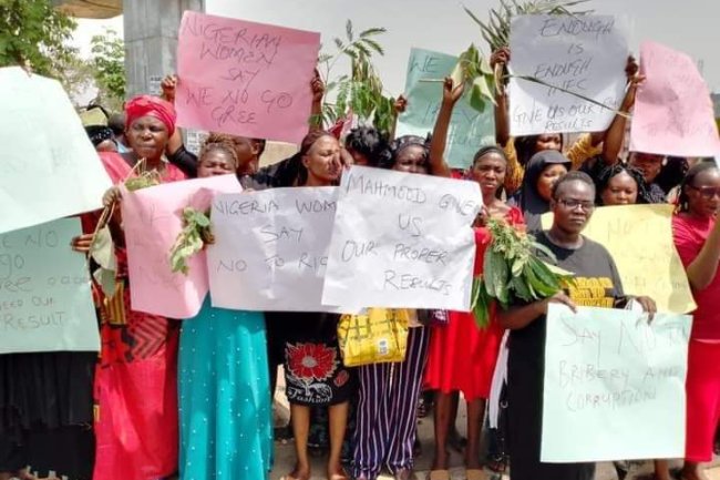 PHOTOS: WOMEN PROTEST IN ABUJA OVER ELECTIONS, THREATEN TO GO NAKED