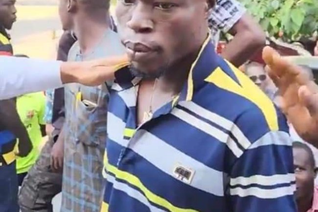 PHOTOS: MECHANIC WHO RETURNED N10.8M MISTAKENLY SENT TO HIS ACCOUNT REVEALS HE WAS GIVEN ONLY N50K AS REWARD