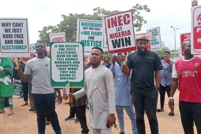 BREAKING: HEAVY PROTEST ROCKS ABUJA OVER ELECTION