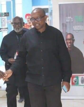 JUST IN: PETER OBI PERSONALLY HEADS TO COURT WITH LAWYERS FOLLOWING INEC’S REFUSAL TO ALLOW LABOUR PARTY INSPECT BVAS MACHINE, OTHER MATERIALS FROM PRESIDENTIAL ELECTION AS ORDERED BY COURT