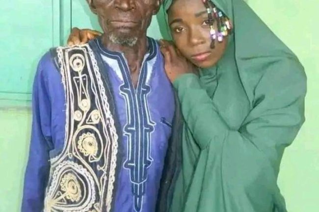 [PHOTOS] 95-YEAR-OLD MAN 'MARRIES TEENAGE GIRL' IN ABUJA COMMUNITY, NIGERIA