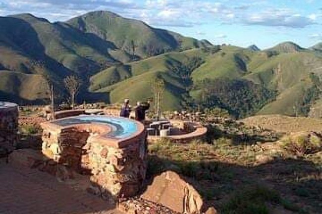 THE MAKHONJWA MOUNTAINS, OLDEST MOUNTAINS ON EARTH 