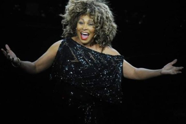 THE INSPIRING STORY OF TINA TURNER, THE QUEEN OF ROCK 'N' ROLL