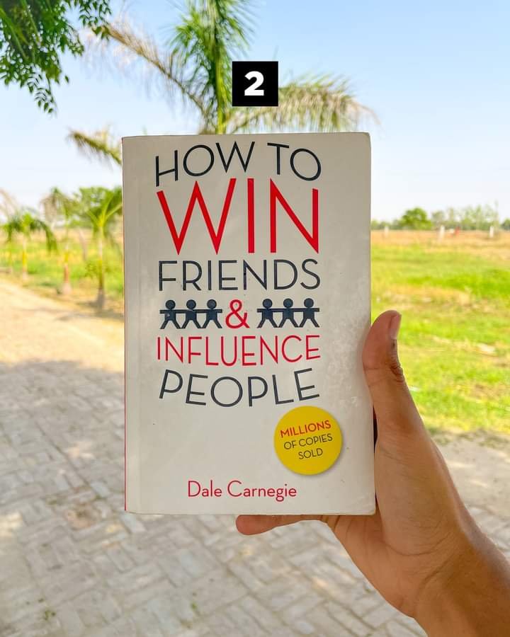 10 LESSONS FROM DALE CARNEGIE'S BOOK "HOW TO WIN FRIENDS AND INFLUENCE PEOPLE"