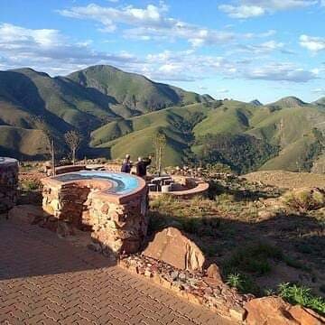 THE MAKHONJWA MOUNTAINS, OLDEST MOUNTAINS ON EARTH 