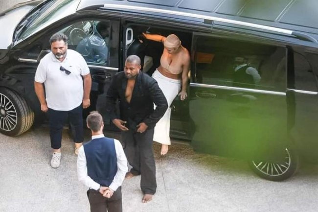 PHOTOS: KANYE WEST, WIFE, BIANCA, STEP OUT BAREFOOT IN ITALY