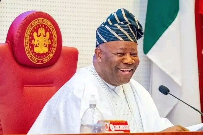 GROUP EXPOSES LAWMAKERS HOLIDAY ALLOWANCE, COMMENDS AKPABIO FOR CONFESSION  
