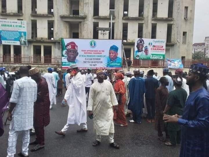 GANDUJE'S JUBILANT SUPPORTERS BESIEGE APC SECRETARIAT 
