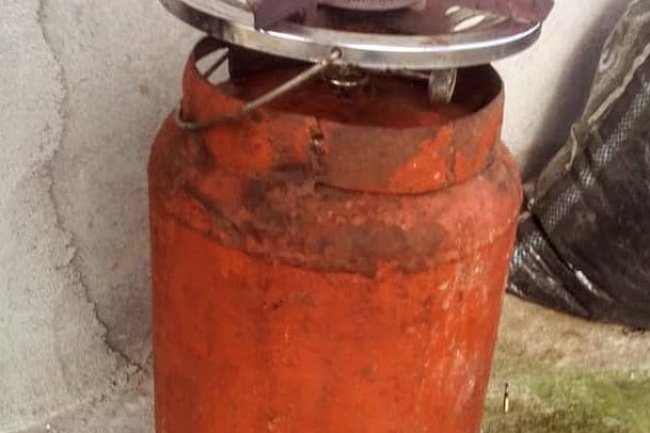 MY LEAKING GAS CYLINDER THAT ALMOST CUT MY LIFE