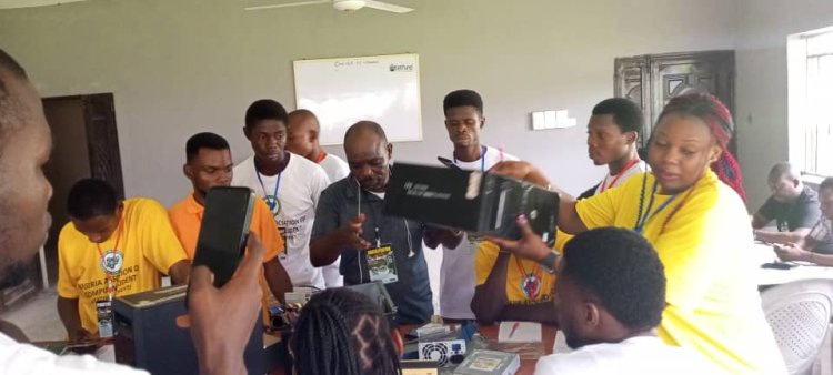 INSIDE THE CAPTIVATING EKOWE-CODEFEST 2024: STUDENTS AT FEDERAL POLYTECHNIC EKOWE MASTER SYSTEM FIXING IN HARDWARE WORKSHOP (SEE PHOTOS)