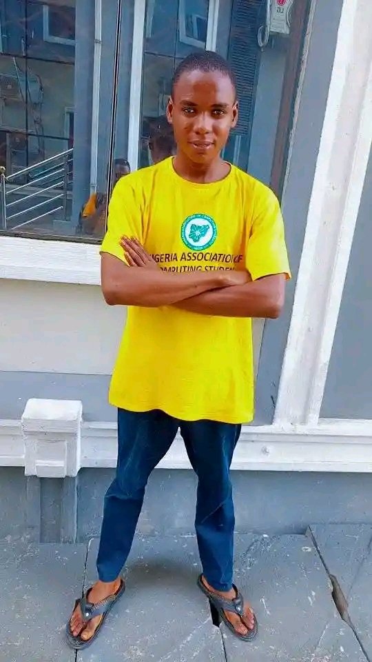 "If you really want to be successful in life, be like the mad person in the street" — Didi-Omah